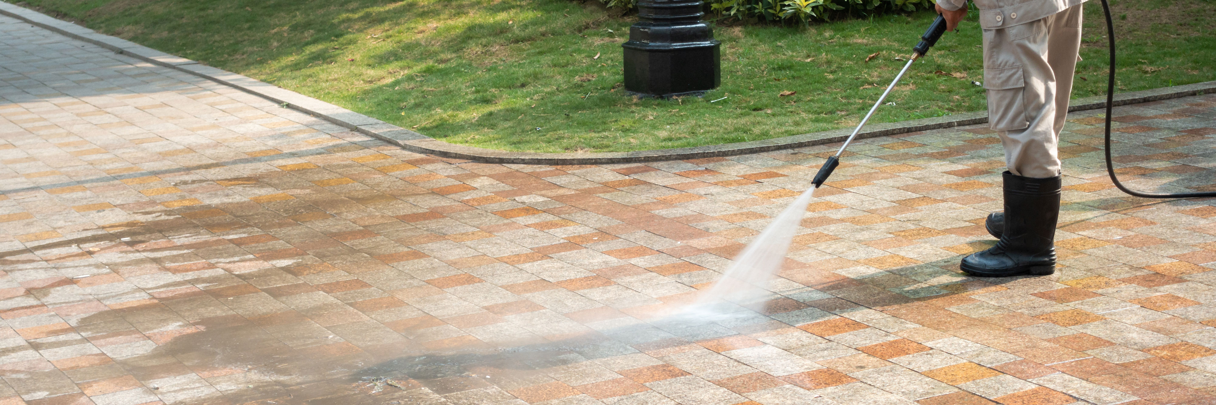 Fassadenreinigung Hofreinigung Gebäudereinigung Wetzlar Lahnau Gießen
